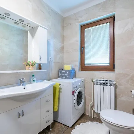 Hh Korsa With Shared Pool